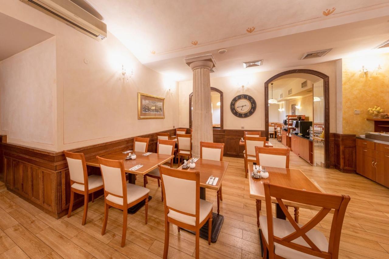 Meteor Plaza Hotell